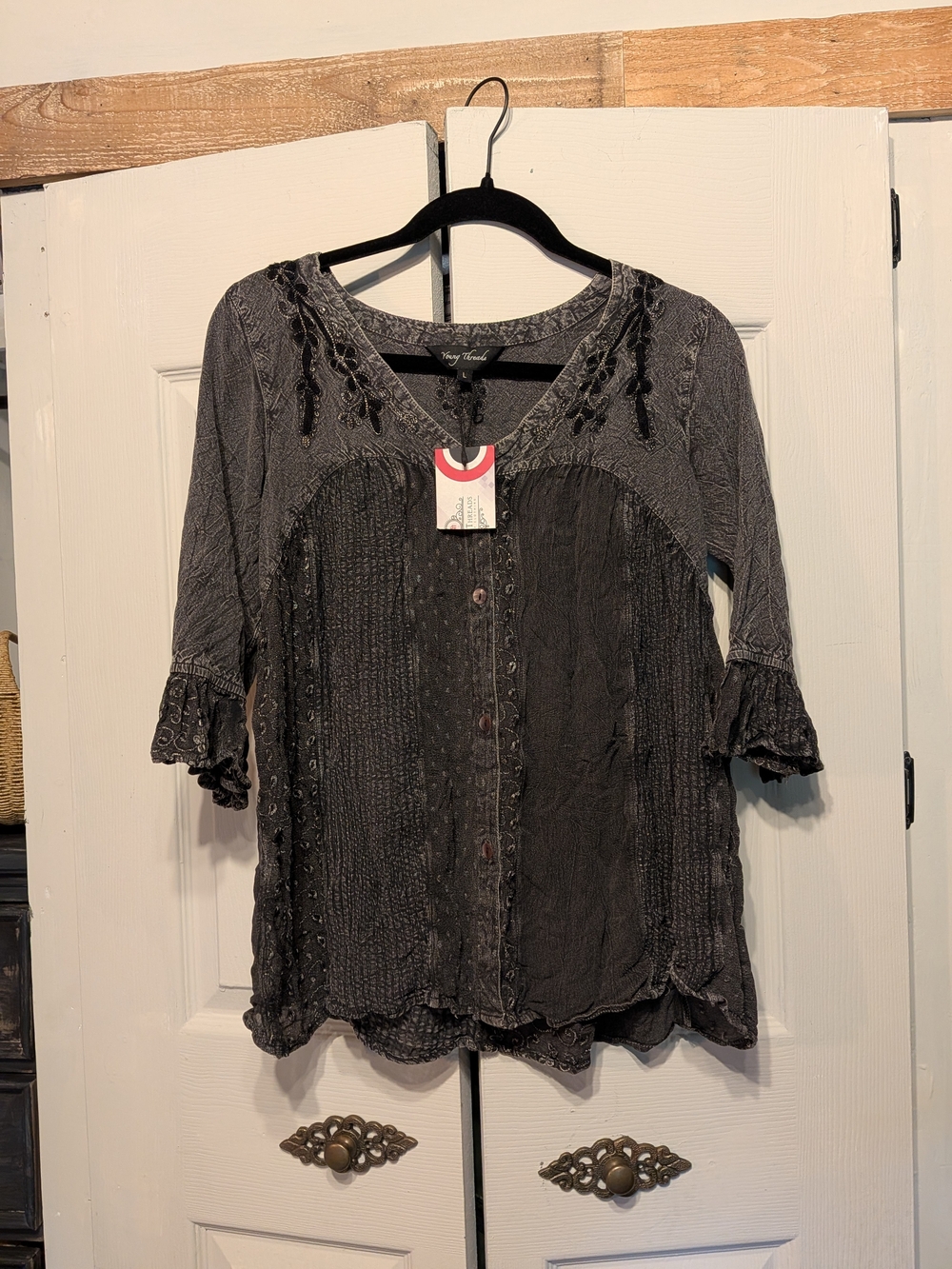 Crinkled Button-Front Gray Blouse with Ruffle Sleeves Large